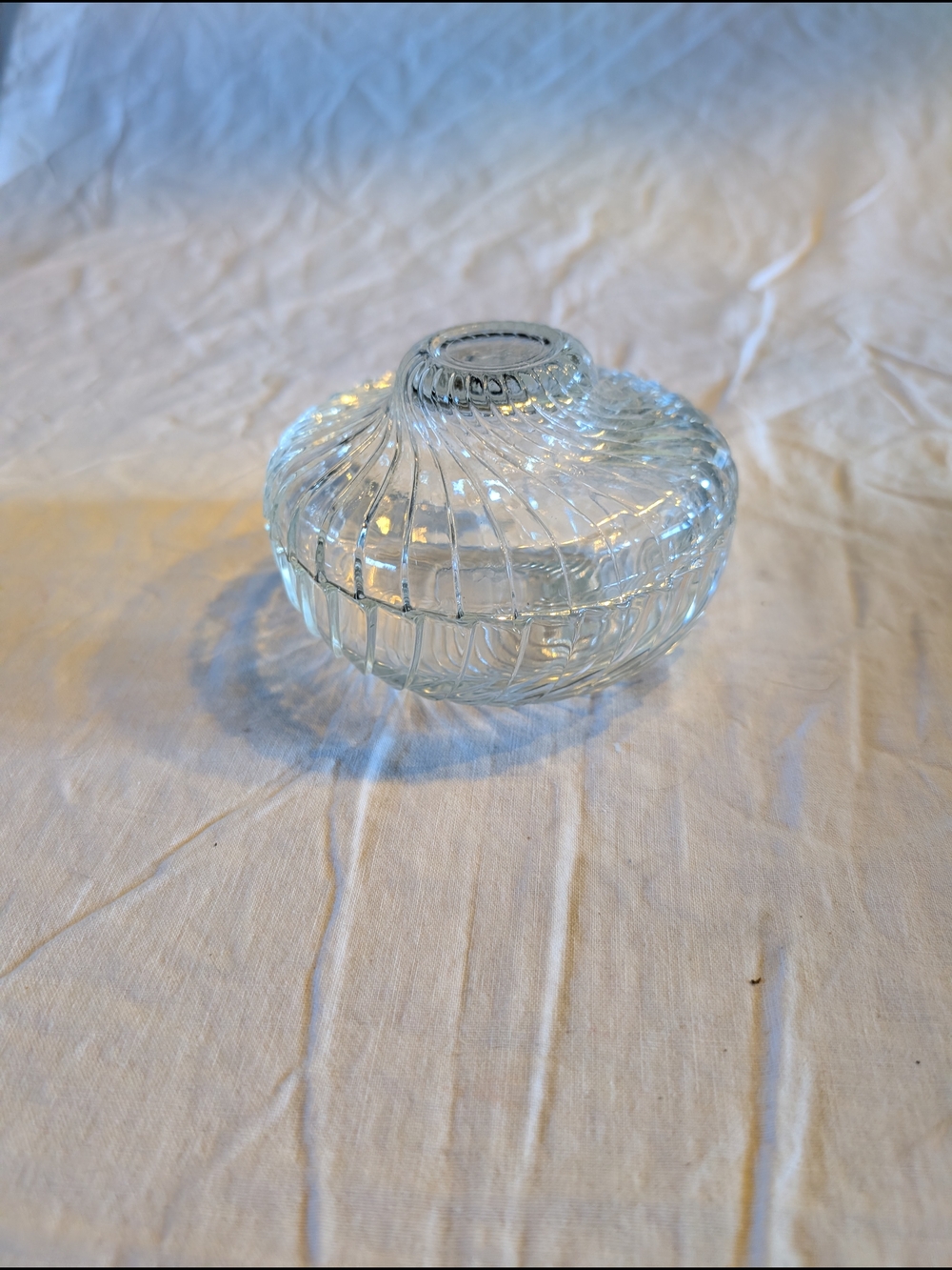 2/30$ Vintage Clear Glass Ribbed Tricket Dish